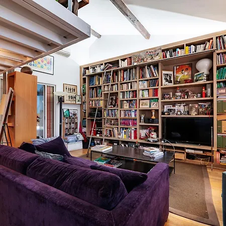 Veeve - Reader's Retreat *